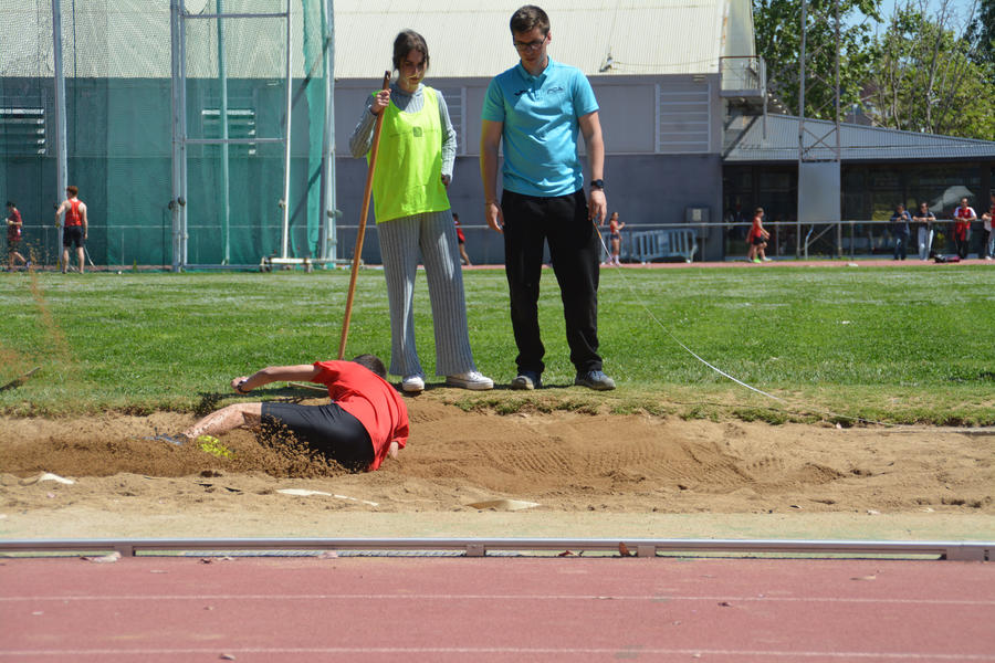 Club Atletisme Badalona - Escola